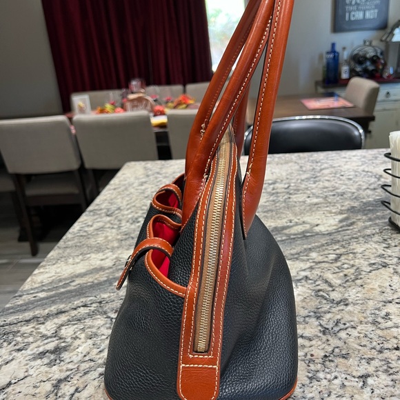 Dooney & Bourke pebble leather satchel - Picture 4 of 10